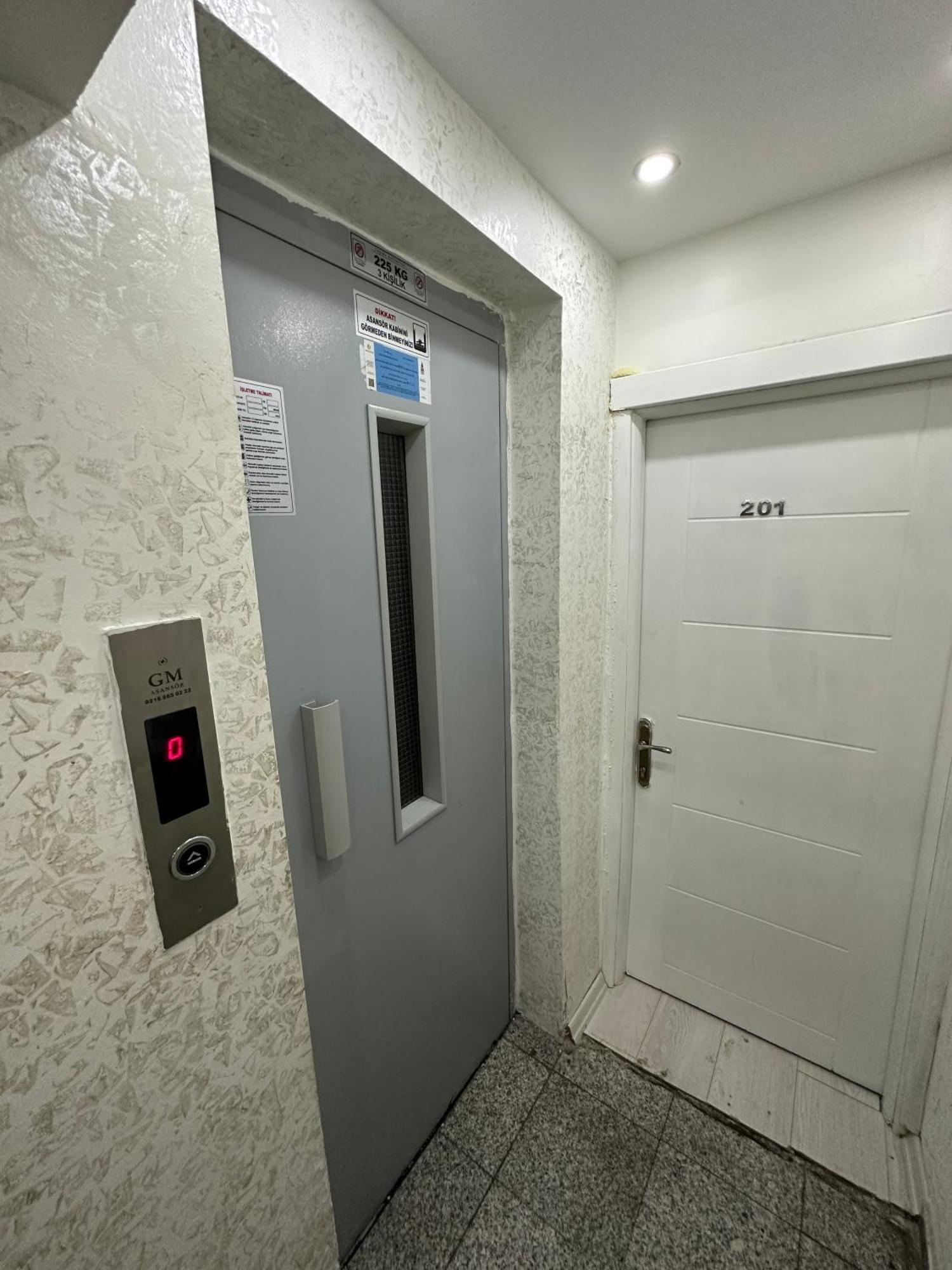 Taksim Istiklal Suites Istanbul Exterior foto